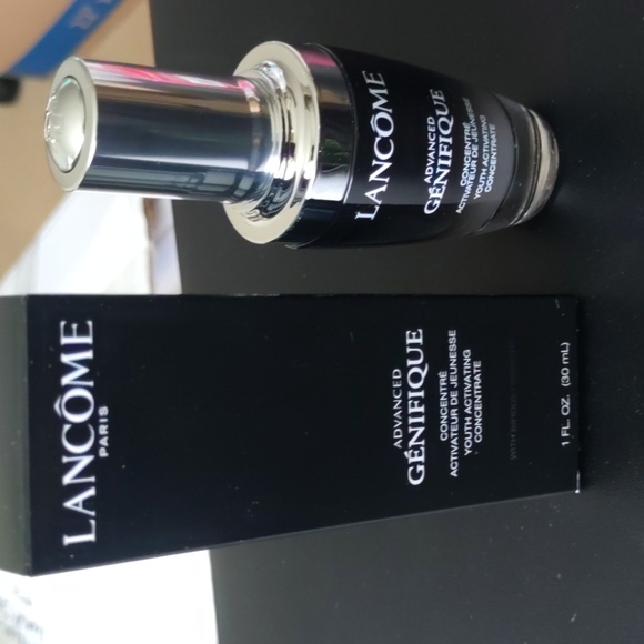 Lancome Advanced Genifique Serum - Black and Silver - Picture 2 of 4